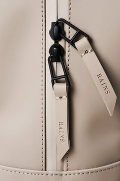Field Bag - Beige - Rains - Tilbehør - VILLOID.no