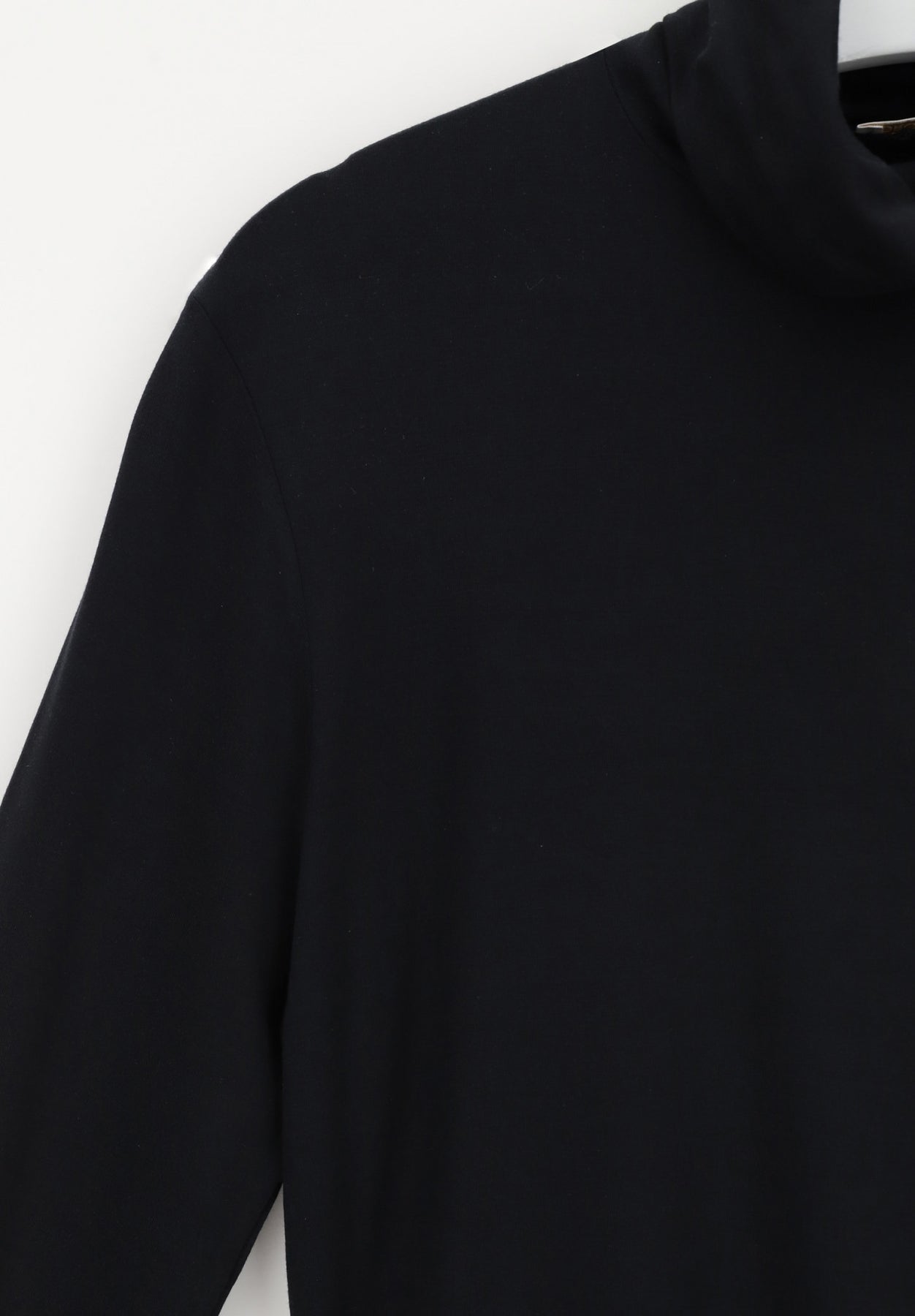 Perfect Line Turtle Longsleeve - Black