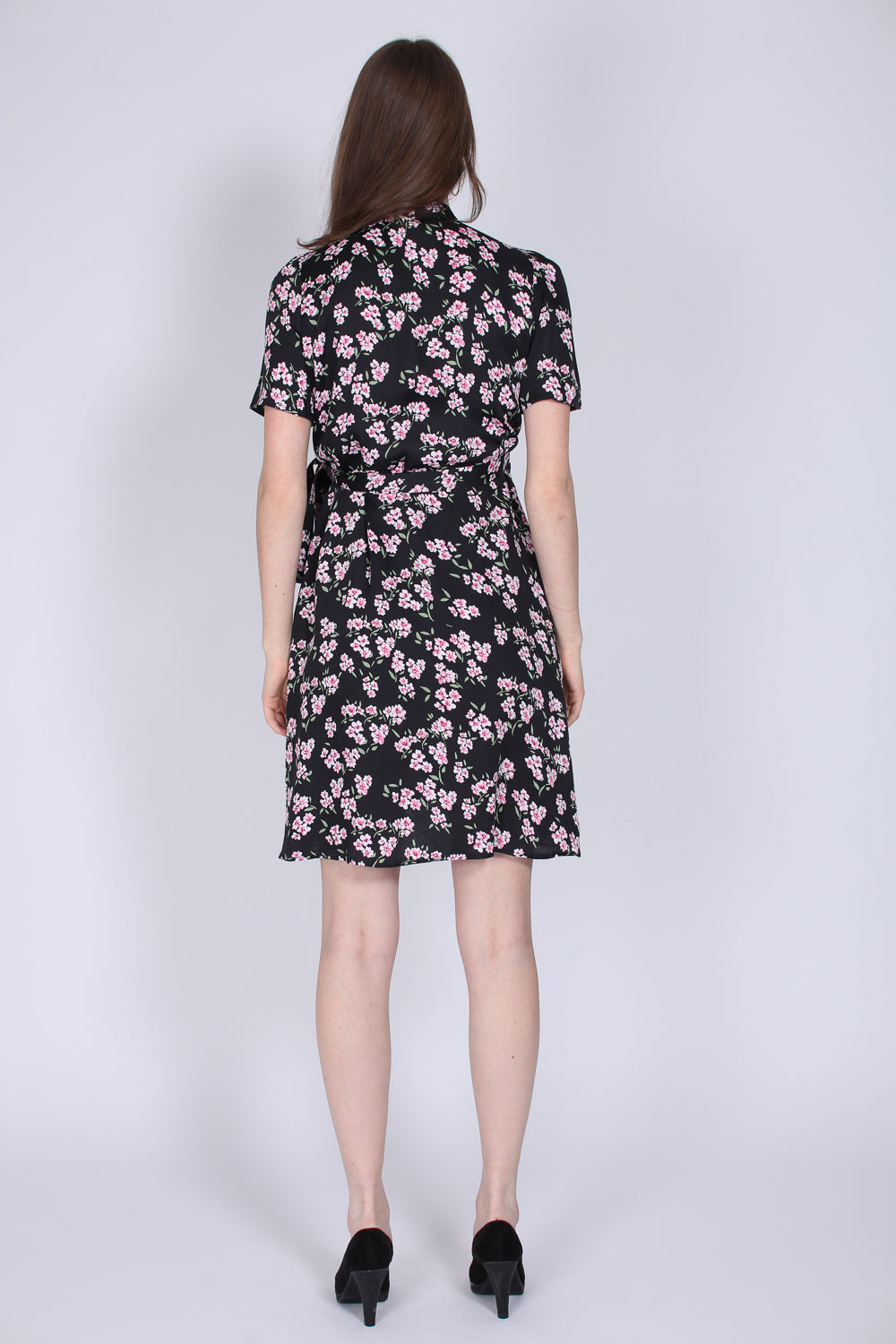 Shiny Wrap Dress - Apple Blossom - ByTimo - Kjoler - VILLOID.no