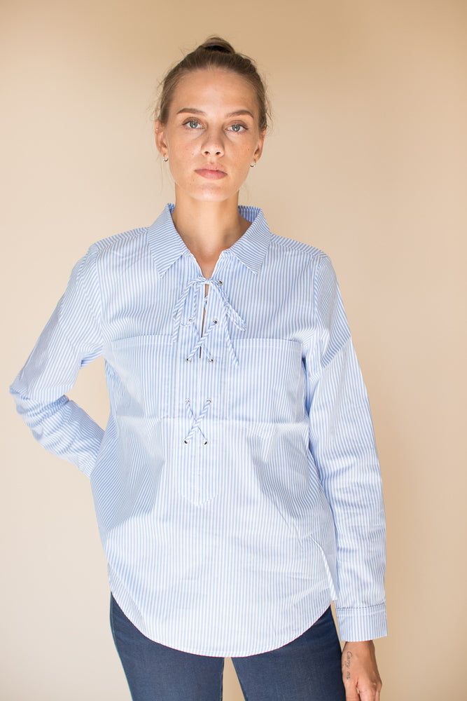 Lace Up Front Shirt - Skyway - Creative Collective - Bluser & Skjorter - VILLOID.no