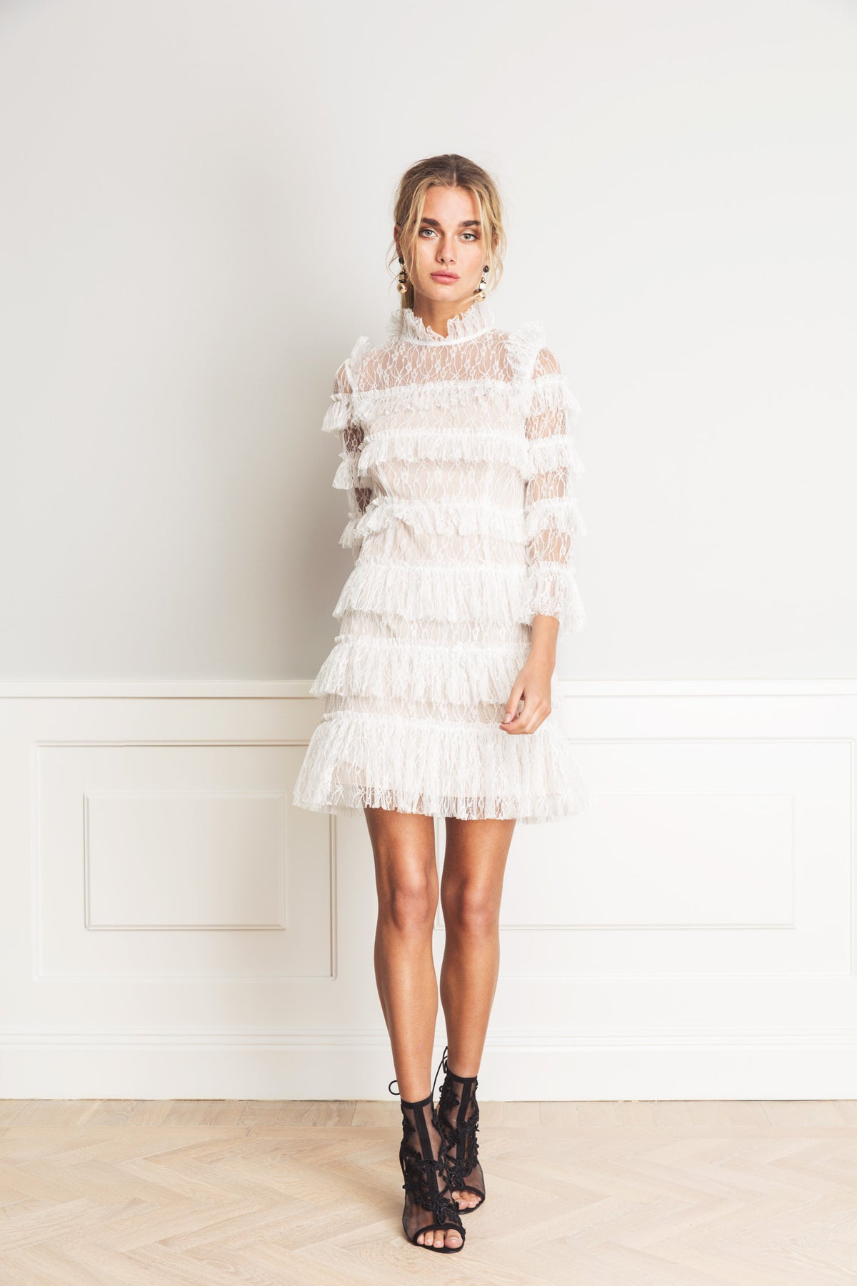 Carmine mini dress - Cloudy White (IKKE BRUK) - By Malina - Kjoler - VILLOID.no